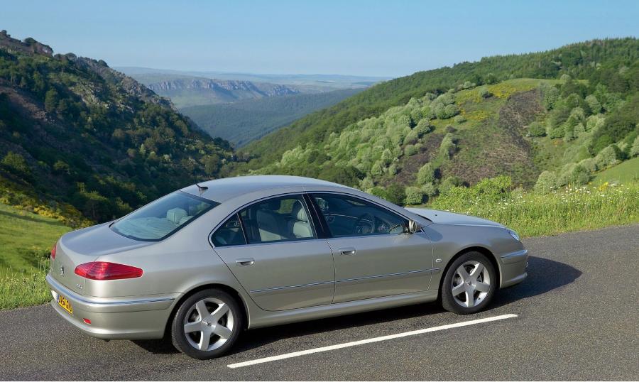  Peugeot 607 2004 года  (фото 23 из 26)